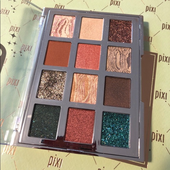 Eyeshadow palette - Picture 1 of 1